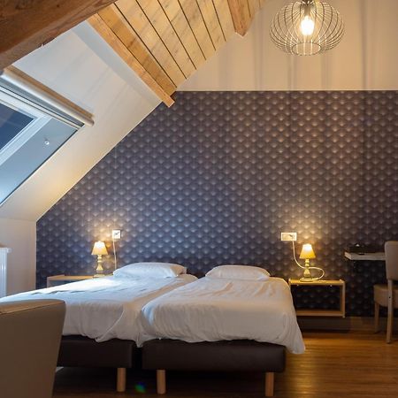 Oud Gemeentehuis Poelkapelle Luaran gambar